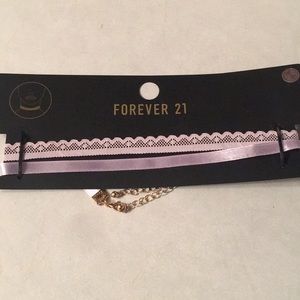 Lavender lace choker with gold chain :)